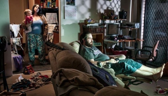 "Nadie te aplaude" : Una historia estadounidense de Depresión del fotógrafo Alec Dawson