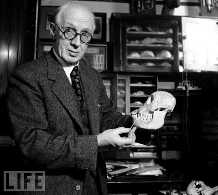 Nessie and 20 other Great hoaxes