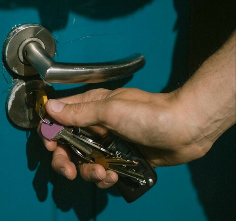 “No como lo último de nada”: 15 hábitos que la gente mantuvo desde sus días pobres