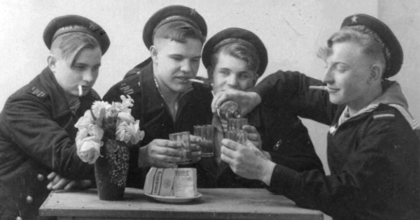 Not by bread alone: tobacco, alcohol and sweets in the Red Army