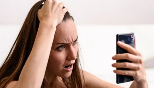 Nunca hables con desconocidos: tenemos que hablar por teléfono con extraños Nunca hables con desconocidos: tenemos que hablar por teléfono con extraños