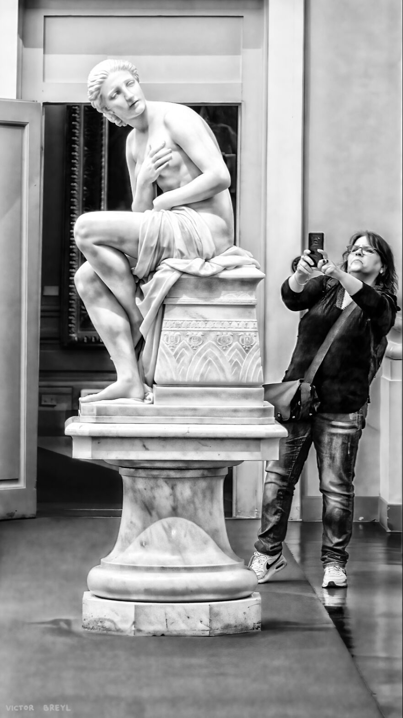 Parallel Perspectives: I Took 12 Photos In The Museum To Show How Everyday People Imitate Art