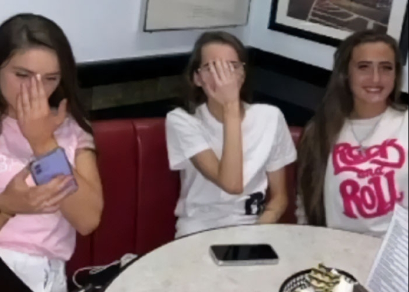 Parents Worried About “Nose Cover” Trend That Teens Are Using In Photos, Experts Reveal The Reason