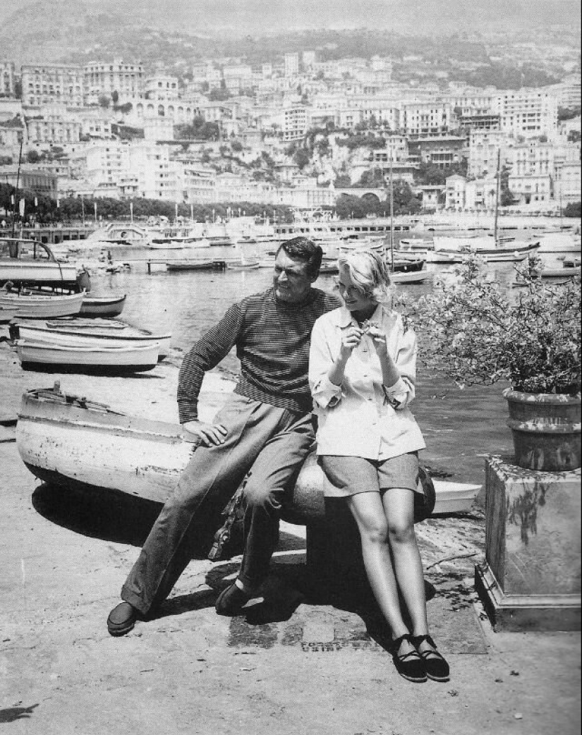 Past in photos: summer vacation of celebrities