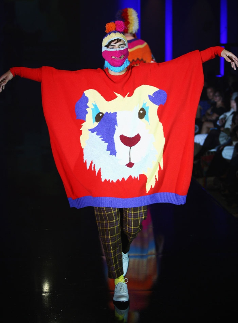 People Can’t Get Over These Bizarre Looks From London Fashion Week 2024 People Can’t Get Over These Bizarre Looks From London Fashion Week 2024