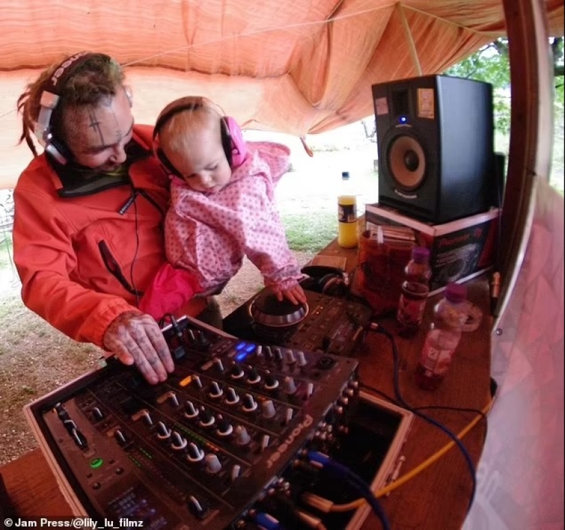 People think I'm a bad parent because 100% of my skin is covered in tattoos - but I'm health obsessed and don't even drink