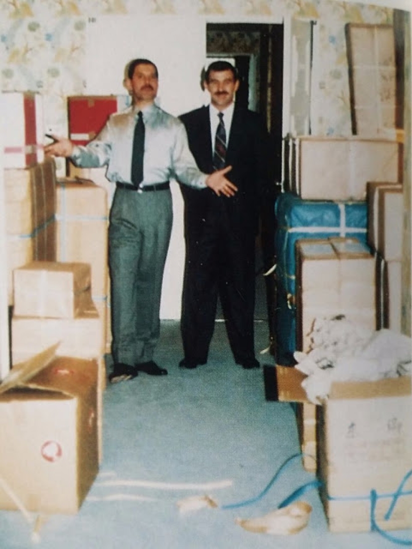 Personal photos of Freddie Mercury and his boyfriend of the 1980s Personal photos of Freddie Mercury and his boyfriend of the 1980s