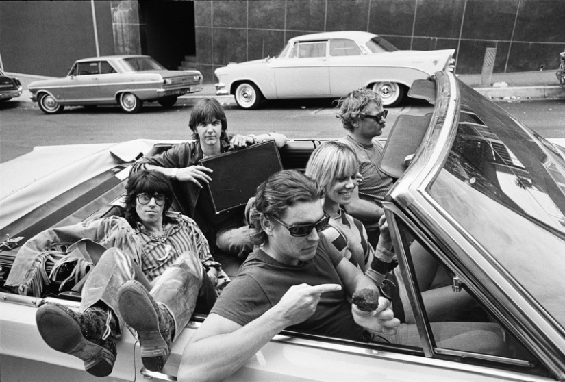 Personal photos of the Stones from the late 60s