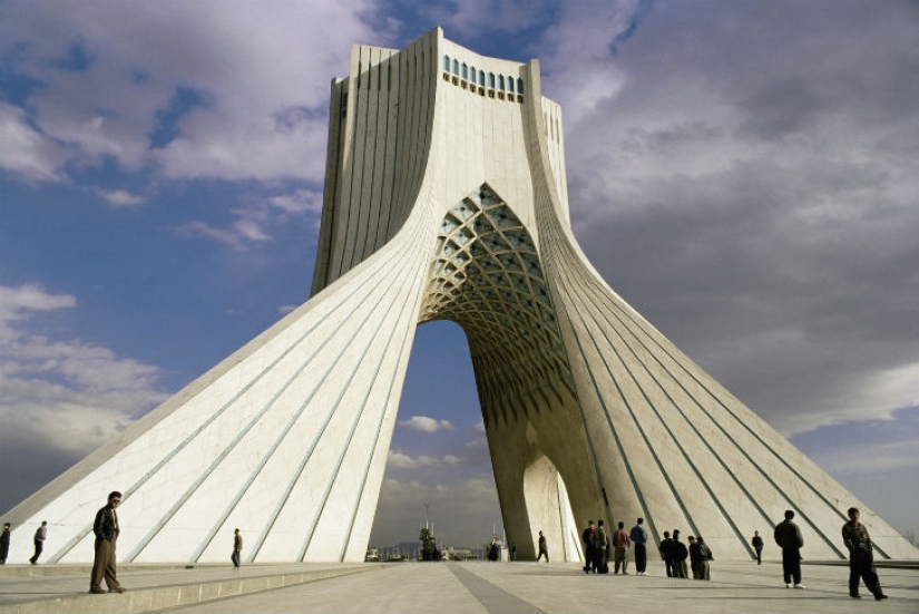 Qué aspecto tiene Irán sin política, persecución y sanciones
