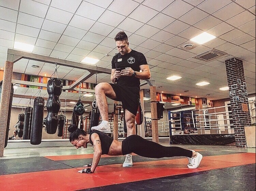 Rule, dominate, humiliate: 15 photos in which rights are infringed Rule, dominate, humiliate: 15 photos in which rights are infringed