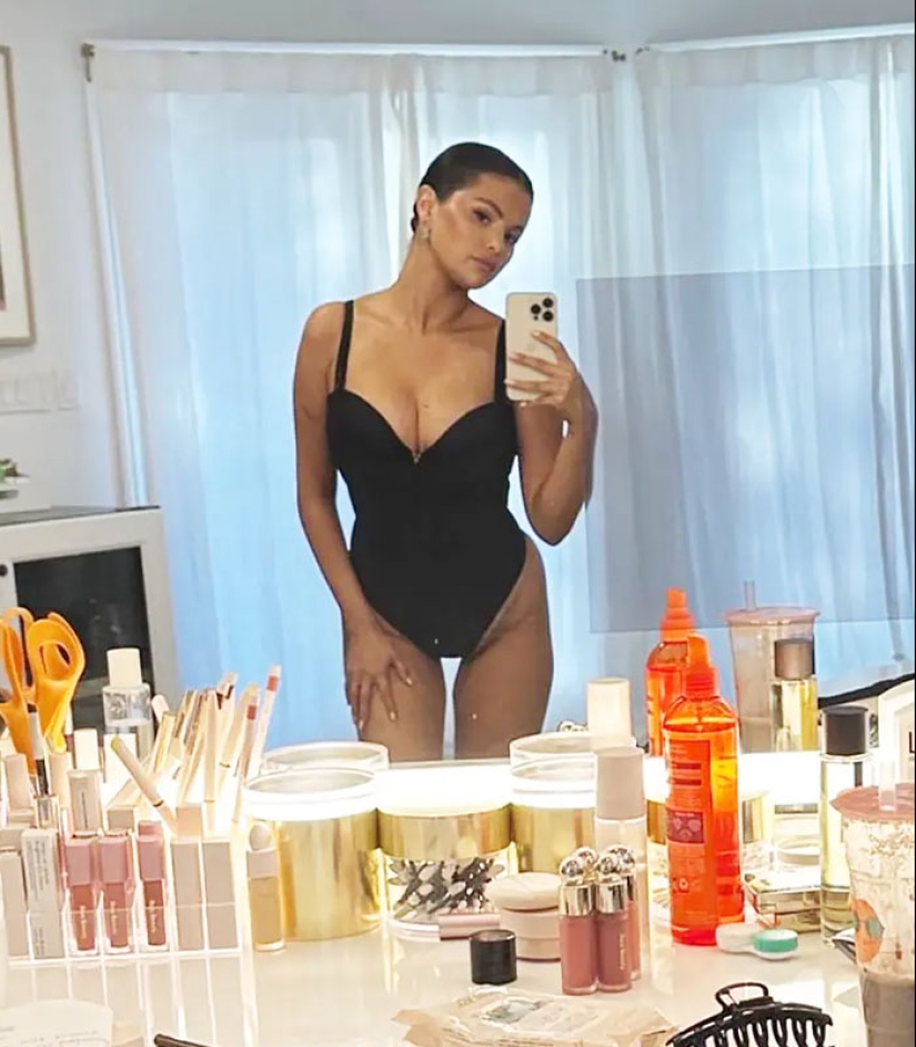 Selena Gomez compara fotos en bikini de 2013 y 2023 en una transformación corporal “orgullosa”