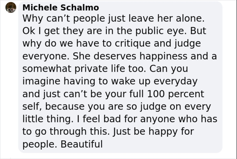 Selena Gomez compara fotos en bikini de 2013 y 2023 en una transformación corporal “orgullosa”