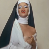 Sesión de fotos de monja con clasificación X de Rihanna criticada como “burla religiosa”