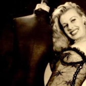 Sira Martí es la primera estrella burlesca de Suiza