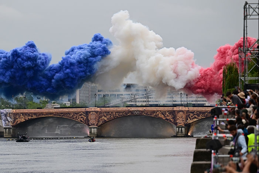 Snoop Dogg lleva la antorcha olímpica a los Juegos de París 2024 como “corresponsal especial”