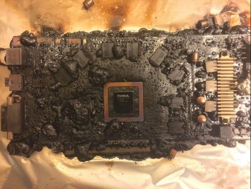 Soporte técnico de lunes a viernes: 22 pruebas de que no todos deben confiar en el equipo Soporte técnico de lunes a viernes: 22 pruebas de que no todos deben confiar en el equipo