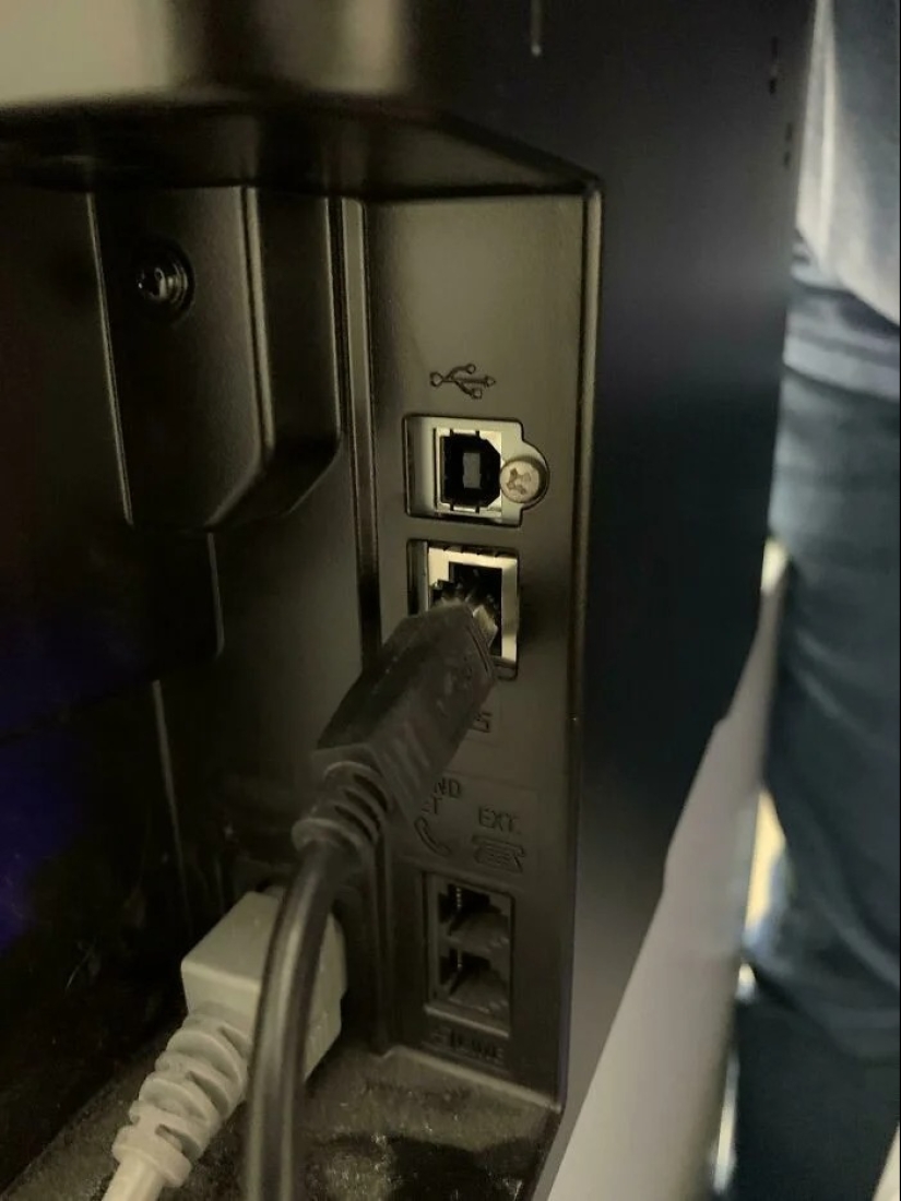 Soporte técnico de lunes a viernes: 22 pruebas de que no todos deben confiar en el equipo Soporte técnico de lunes a viernes: 22 pruebas de que no todos deben confiar en el equipo