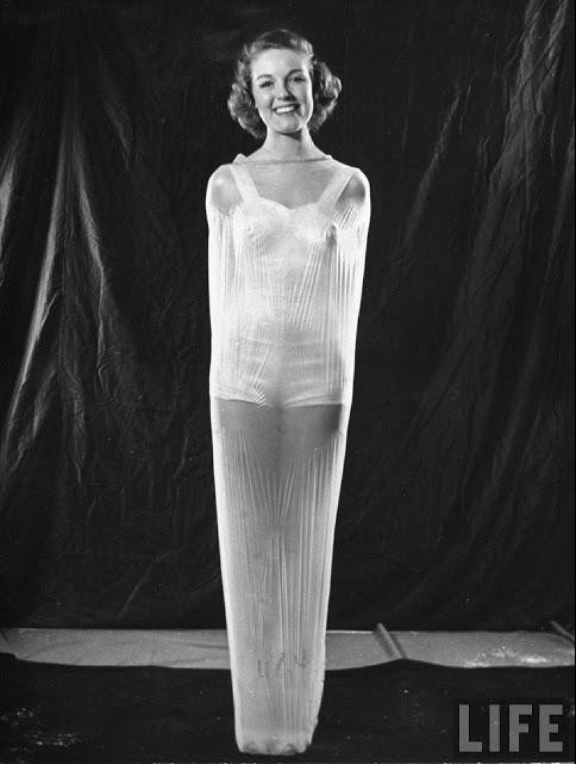 Strange is packaging meat in pictures LIFE in 1939 Strange is packaging meat in pictures LIFE in 1939