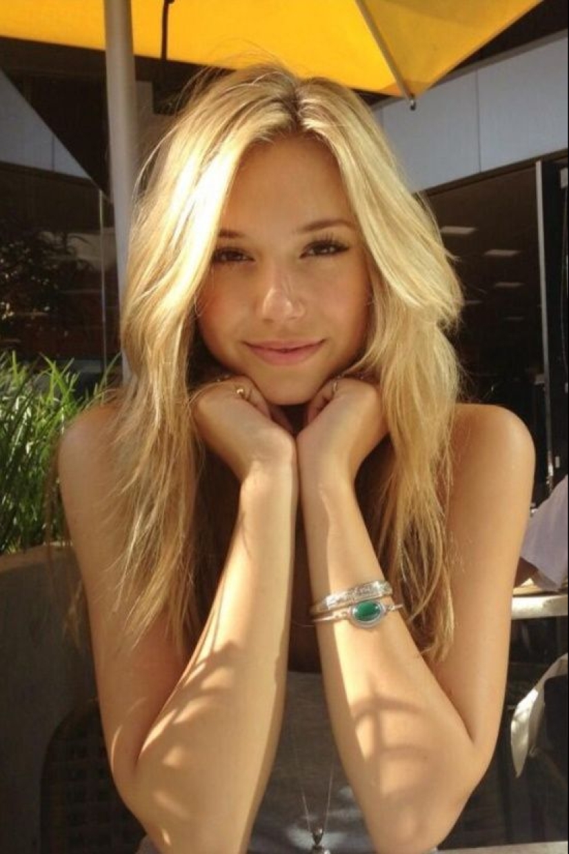 Stunningly beautiful girl, amazing natural beauty Stunningly beautiful girl, amazing natural beauty