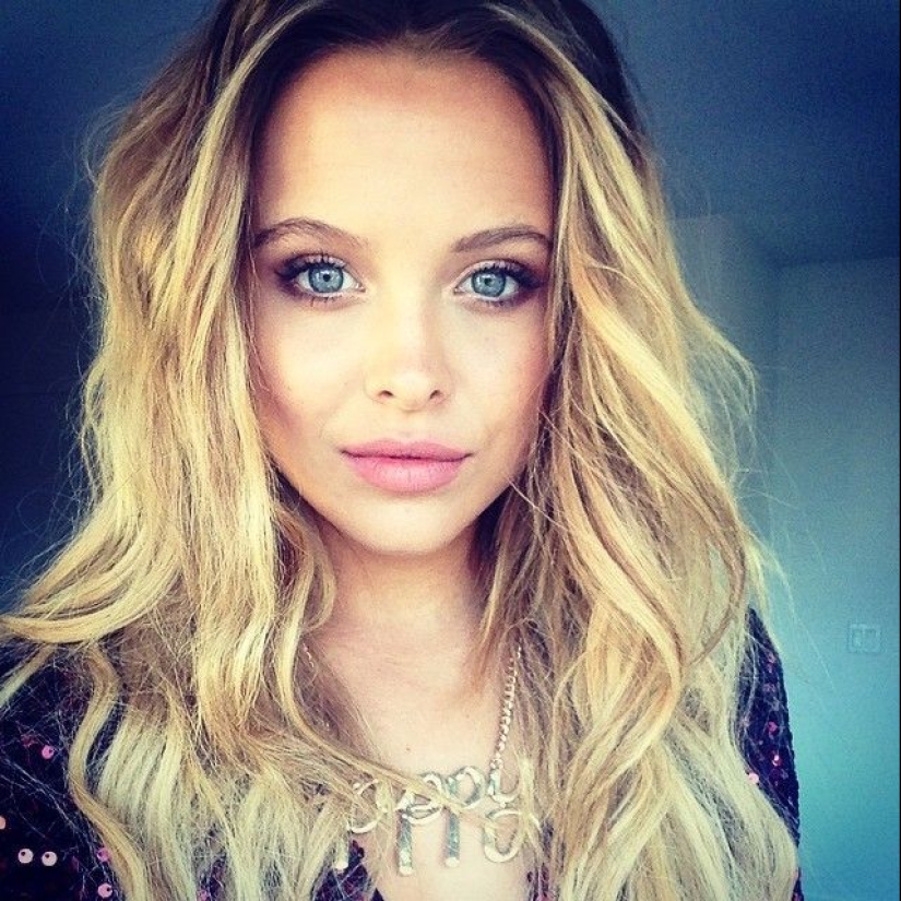 Stunningly beautiful girl, amazing natural beauty Stunningly beautiful girl, amazing natural beauty