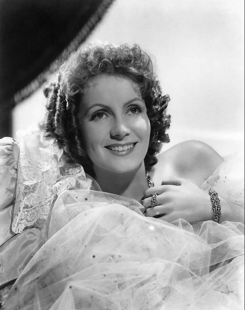 Sydney Gilarov - estilista de la época dorada de Hollywood Sydney Gilarov - estilista de la época dorada de Hollywood