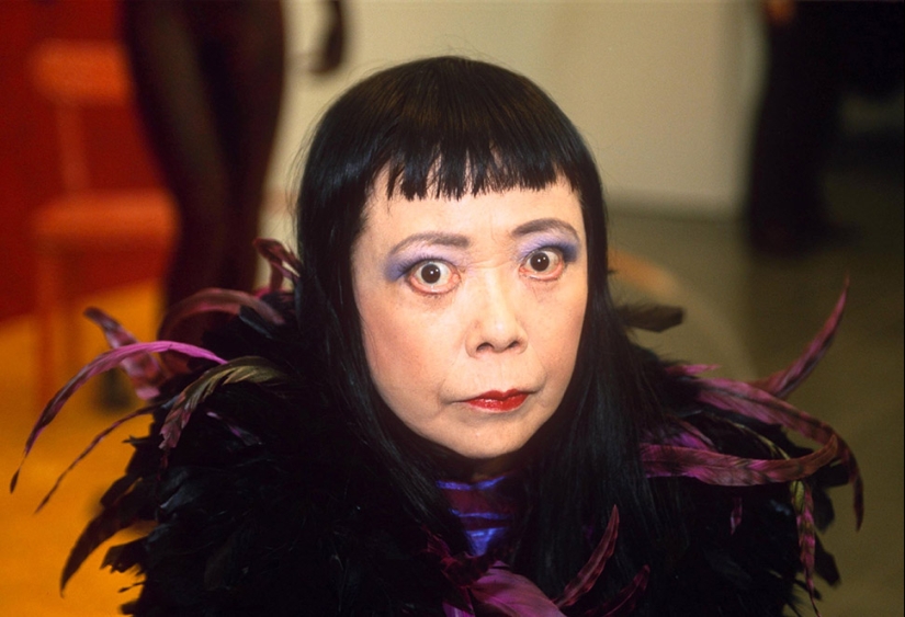 The inhabitant of a mental hospital from Japan is the most expensive living artist