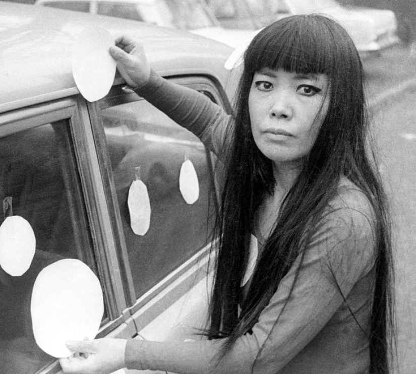 The inhabitant of a mental hospital from Japan is the most expensive living artist