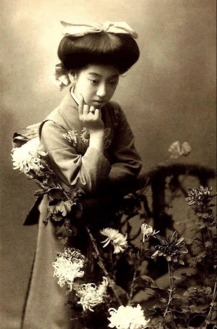The life story and beautiful photos of nine-fingered geisha Tise Takaoka The life story and beautiful photos of nine-fingered geisha Tise Takaoka