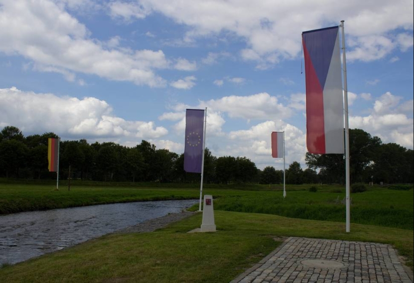 The most unusual borders that showcase policy