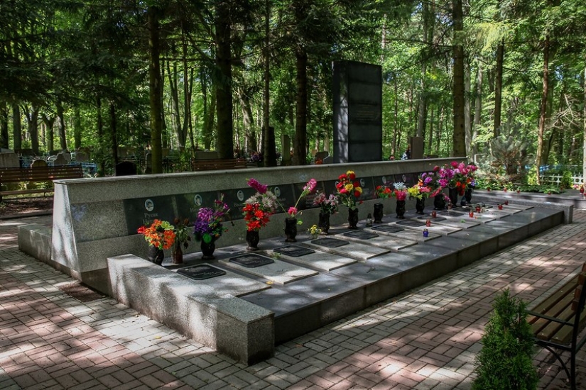 The plane crash at the kindergarten: a tragedy that was silent for 30 years The plane crash at the kindergarten: a tragedy that was silent for 30 years