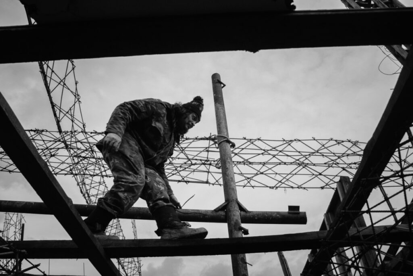 The story of Captain Scaletto, or How the sailboat of a dream crashed on the rocks of bureaucracy The story of Captain Scaletto, or How the sailboat of a dream crashed on the rocks of bureaucracy