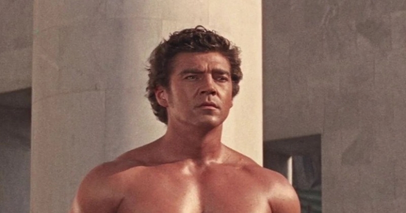 The story of Mickey Hargitey, a bodybuilding legend played by Arnie himself in the movie The story of Mickey Hargitey, a bodybuilding legend played by Arnie himself in the movie