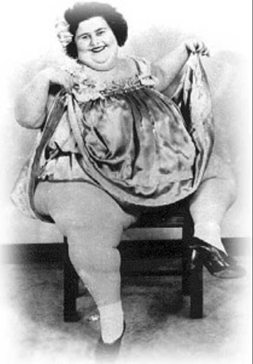 The story of strong-willed circus performer Dolly Dimples, who became famous first for gaining weight and then for losing it