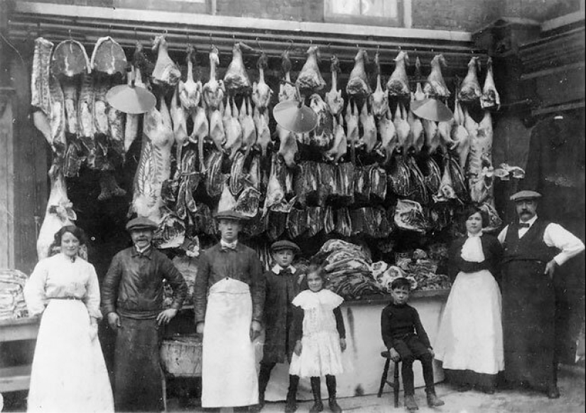 The time of fridges: a butcher's shop in Victorian England The time of fridges: a butcher's shop in Victorian England