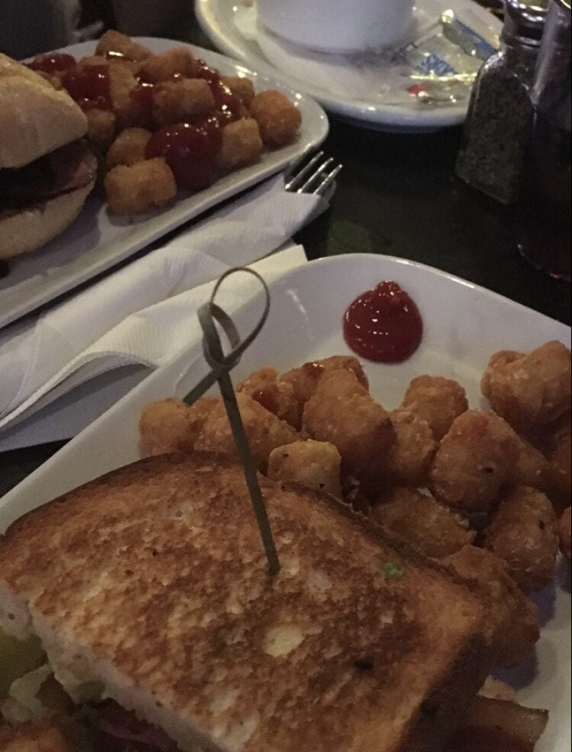 There are only 2 types of girls in the world, and here are 15 proofs