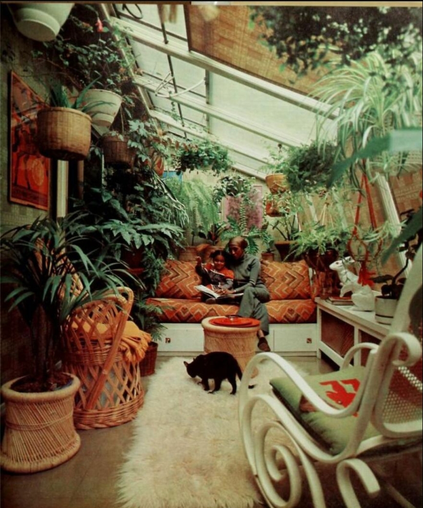 These 10 Pictures Of Interiors From The ’50s To ’80s Are Captivating To Look At