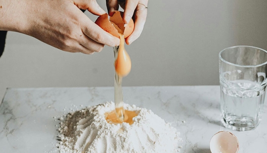 “They’re Just Crunchy Vinegar”: 10 Unhinged And Unfiltered Food Opinions