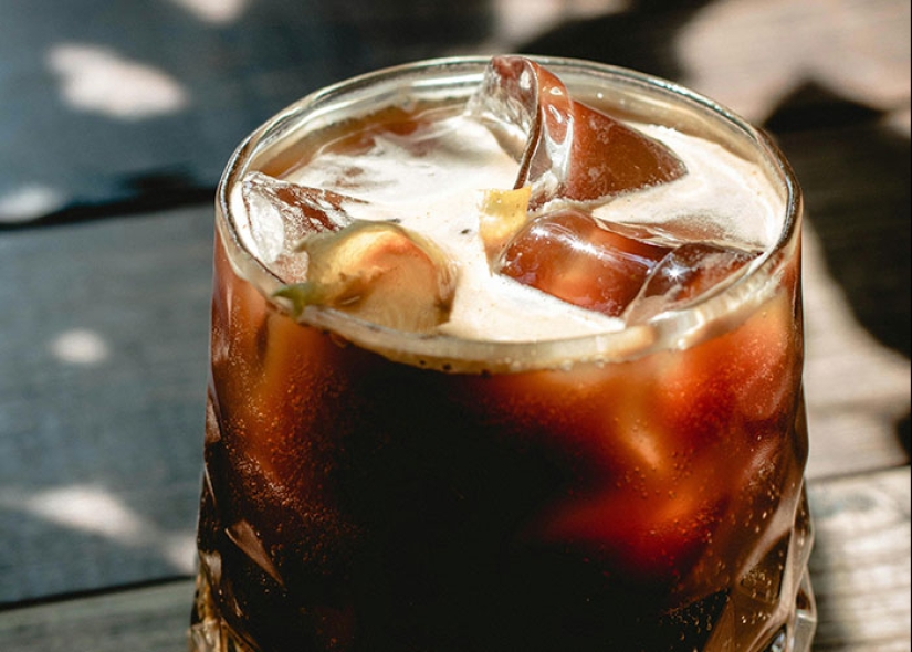 “They’re Just Crunchy Vinegar”: 10 Unhinged And Unfiltered Food Opinions