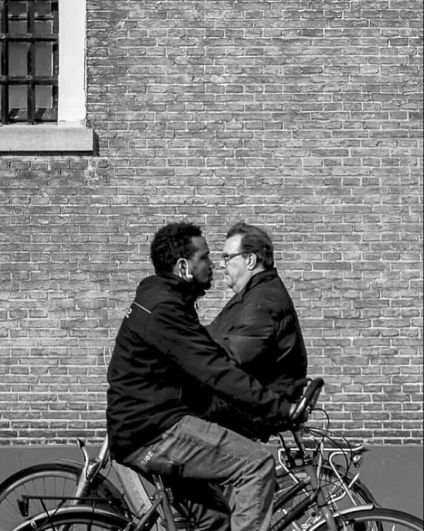 This Instagram Account Featured 15 New Amusing Street Photos