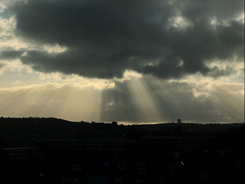 This Photographer Captured 15 Magical Moments, Revealing The Beauty In Everyday Objects This Photographer Captured 15 Magical Moments, Revealing The Beauty In Everyday Objects