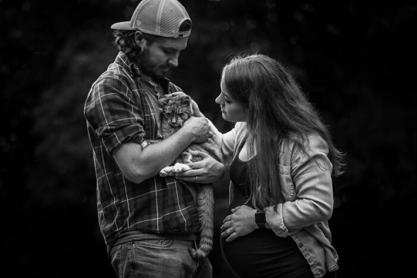 This Photographer Captures People With Their Pets Before They Cross The “Rainbow Bridge” This Photographer Captures People With Their Pets Before They Cross The “Rainbow Bridge”
