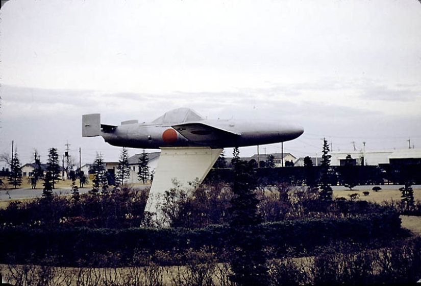 Tokyo of the 1950s in color images