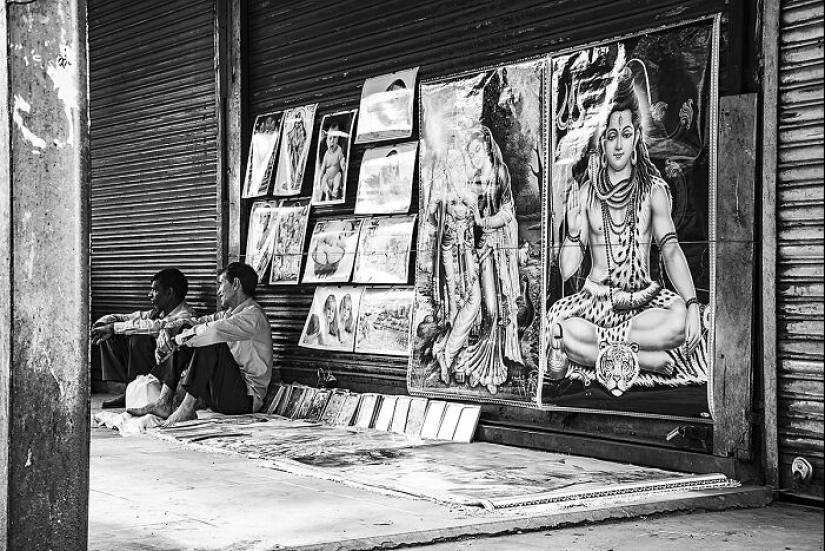 Tomé 12 fotografías que muestran la vida en las calles de la vieja Delhi