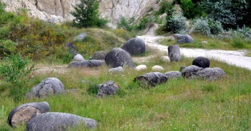 Trovanti — amazing "living stones" of Romania, which scientists stumped Trovanti — amazing "living stones" of Romania, which scientists stumped