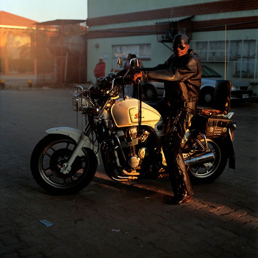 TRUE BLACK METAL de Botswana TRUE BLACK METAL de Botswana