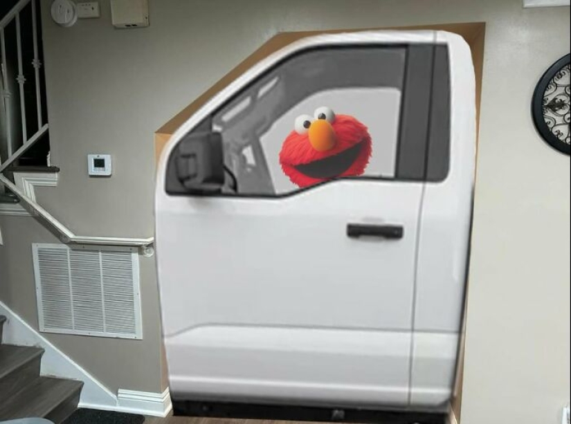 Una cuenta en Twitter preguntó qué hacer con un espacio debajo de las escaleras, e Internet respondió