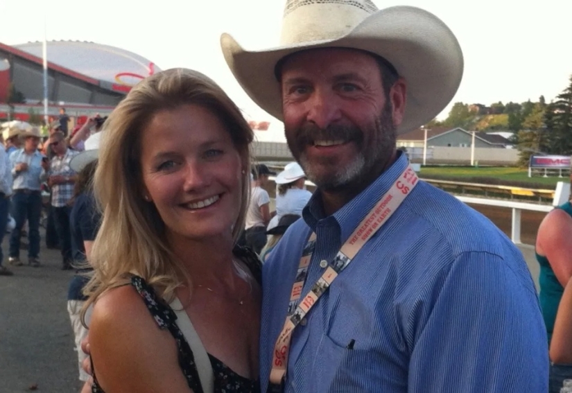 Una garganta cortada y un disparo en la cabeza: la historia del jugador de hockey Malarchuk que no se puede matar Una garganta cortada y un disparo en la cabeza: la historia del jugador de hockey Malarchuk que no se puede matar