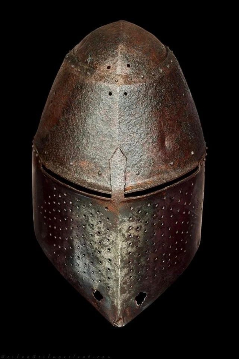 Unusual Helmets: 25 Amazing Artifacts from Different Eras Unusual Helmets: 25 Amazing Artifacts from Different Eras