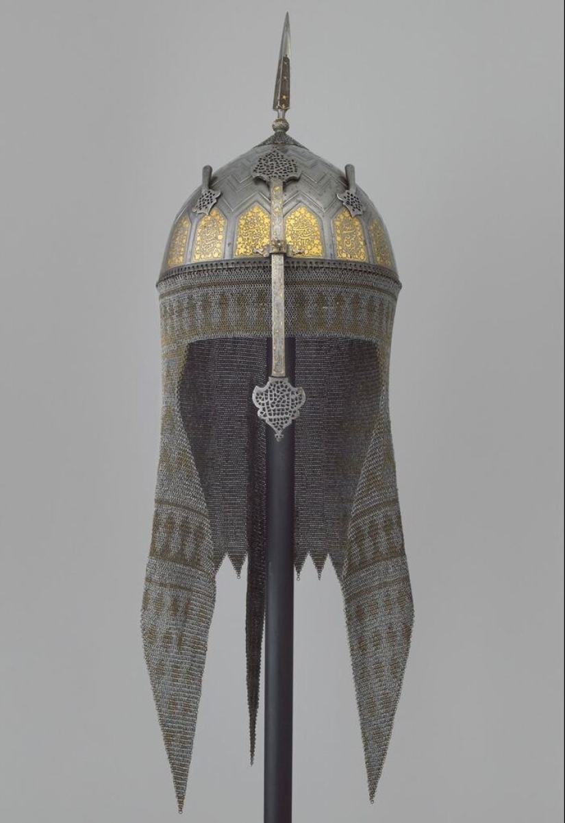 Unusual Helmets: 25 Amazing Artifacts from Different Eras Unusual Helmets: 25 Amazing Artifacts from Different Eras