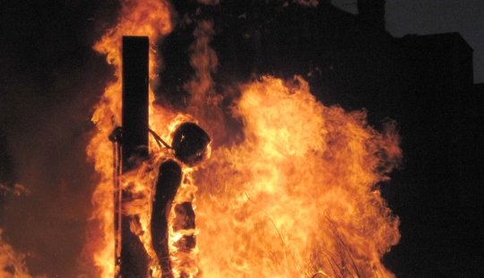 "Usted quiere que la honra, el poder y la lujuria": terminó el sacerdote Urbain Grandier, que firmó un contrato con Satanás "Usted quiere que la honra, el poder y la lujuria": terminó el sacerdote Urbain Grandier, que firmó un contrato con Satanás